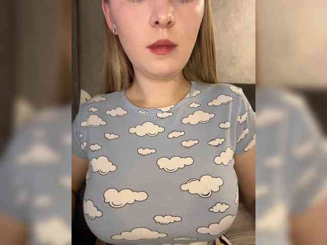 AlinaRay webcam