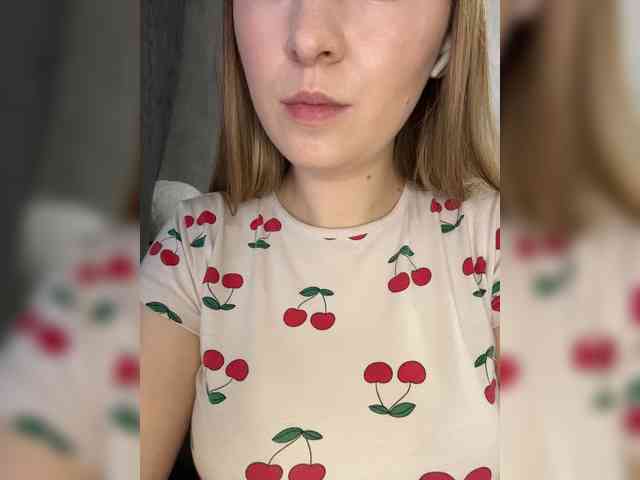 AlinaRay webcam