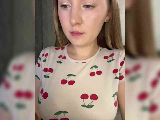Модель: AlinaRay