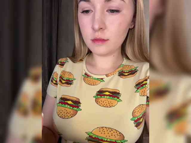 AlinaRay webcam