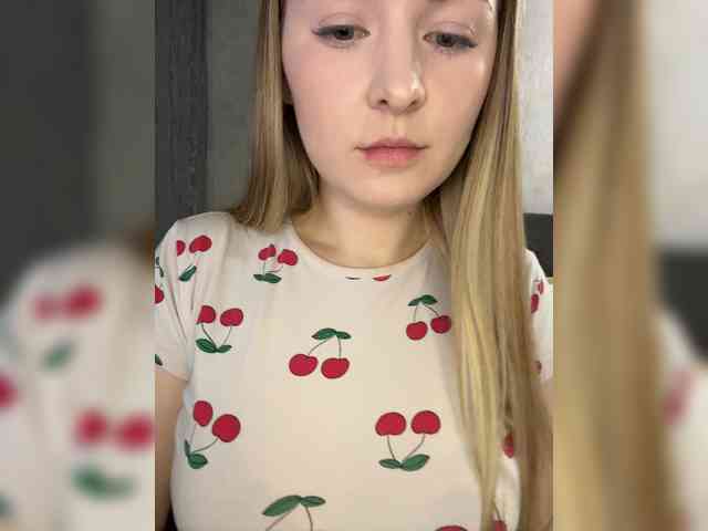 AlinaRay webcam