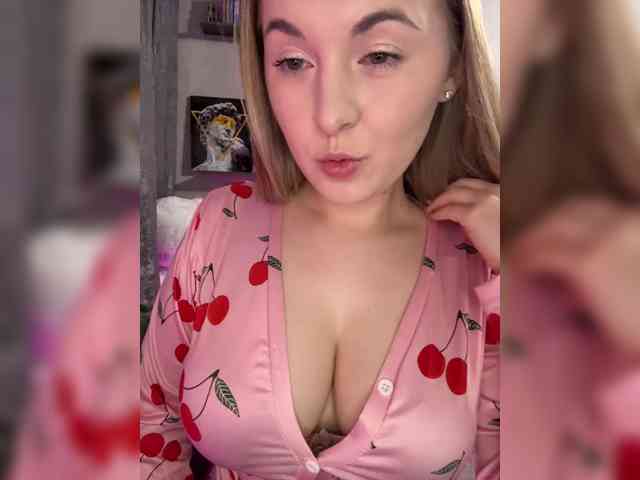 AlinaRay webcam
