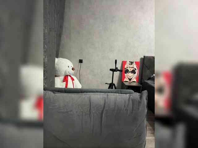 AlinaRay webcam
