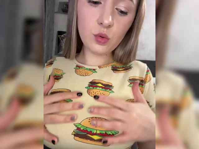 AlinaRay webcam