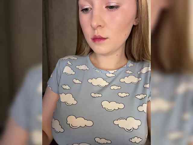 Модель: AlinaRay