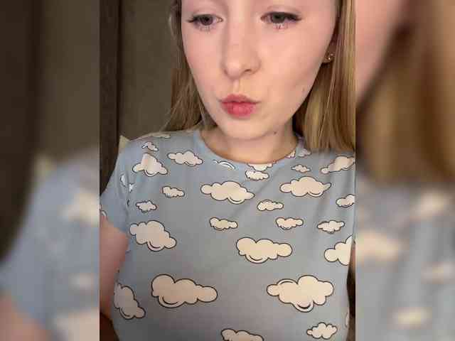 AlinaRay webcam