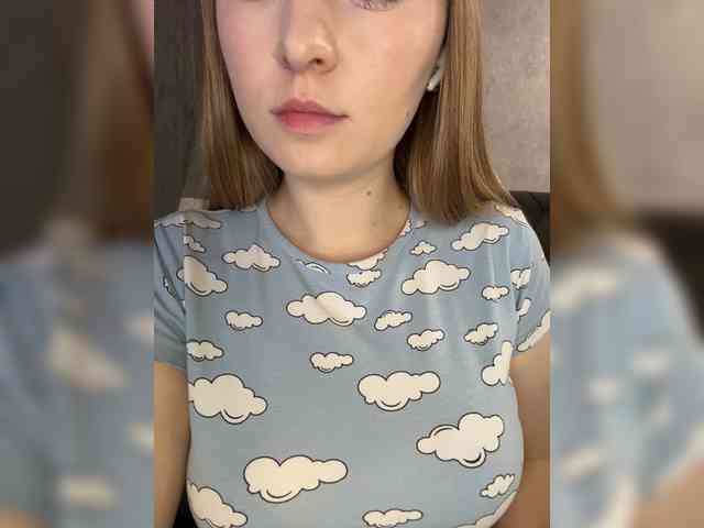 AlinaRay webcam