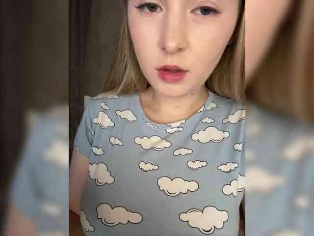 AlinaRay webcam