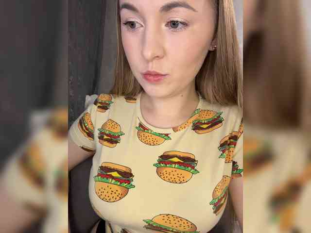 AlinaRay webcam