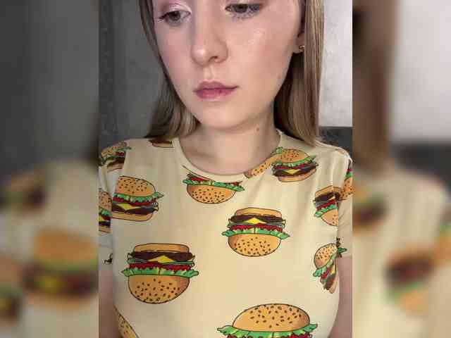 AlinaRay webcam