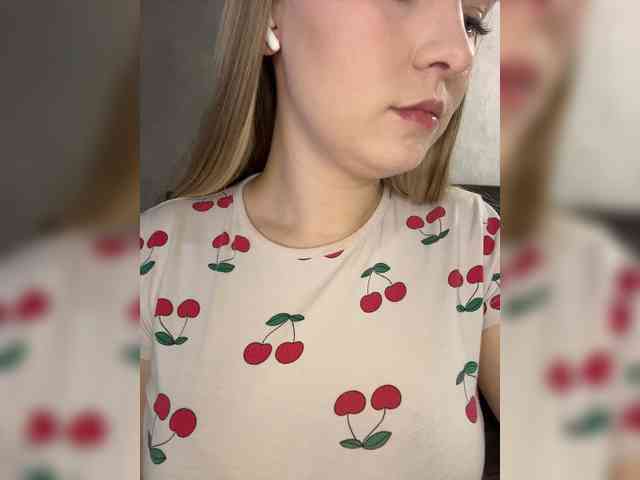 Alinaray's cam show statistics and live stream