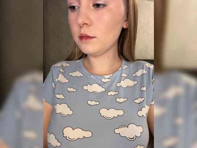 AlinaRay webcam