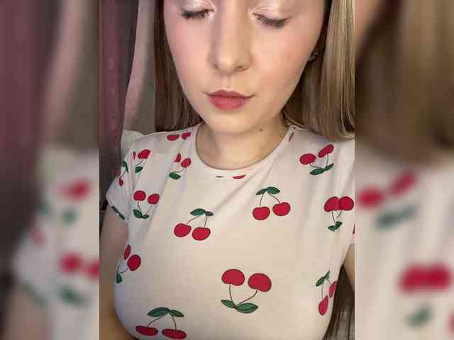 AlinaRay webcam
