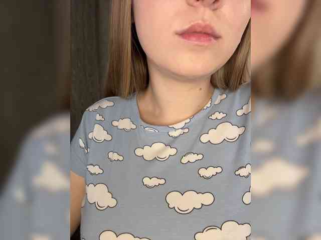 AlinaRay webcam
