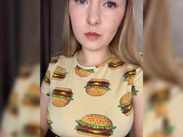 AlinaRay webcam