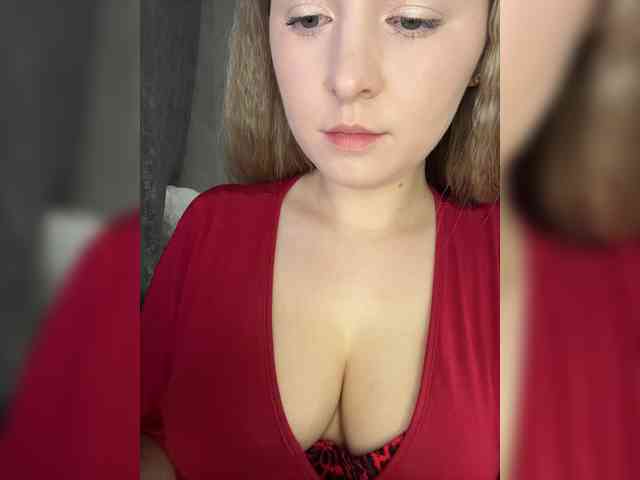 AlinaRay webcam