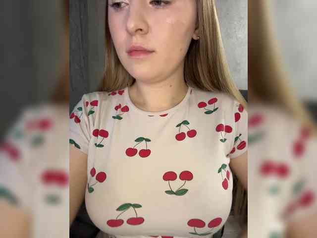 AlinaRay webcam