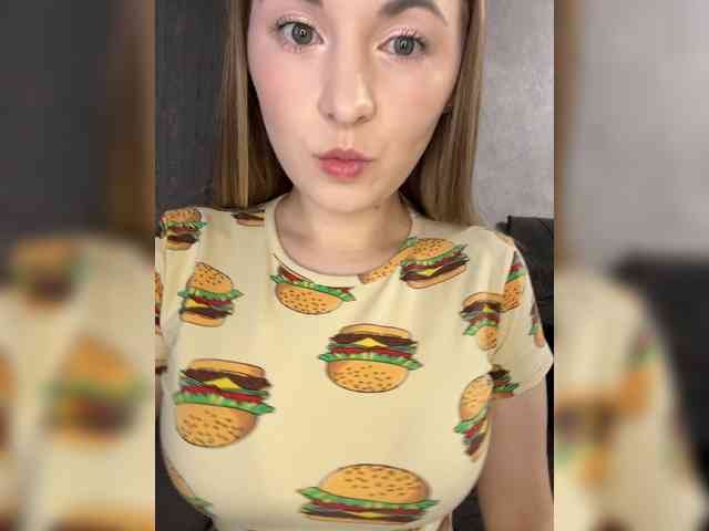 AlinaRay webcam
