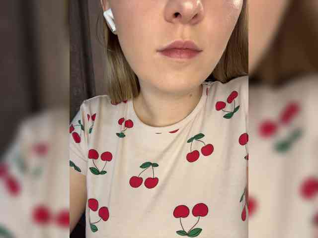 AlinaRay webcam