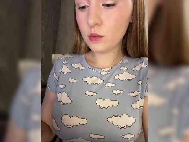 AlinaRay webcam