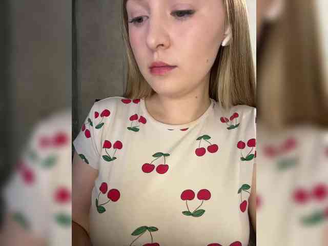 AlinaRay webcam
