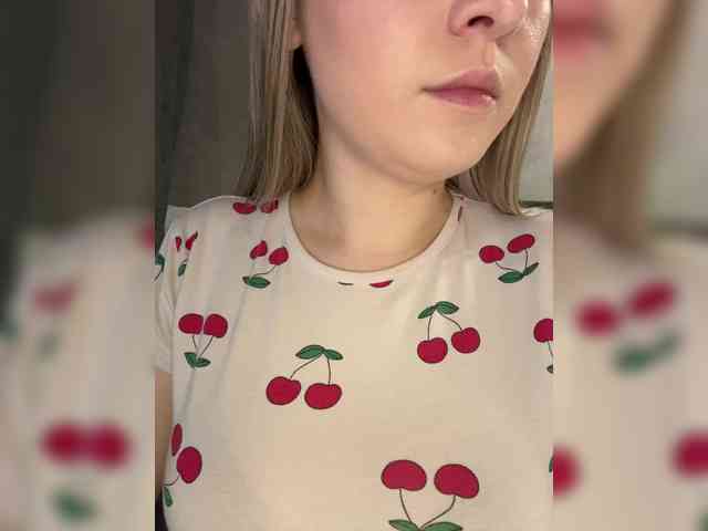 AlinaRay webcam