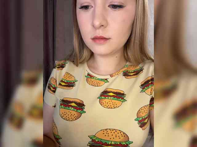 AlinaRay webcam
