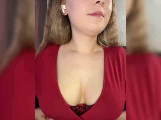 AlinaRay webcam