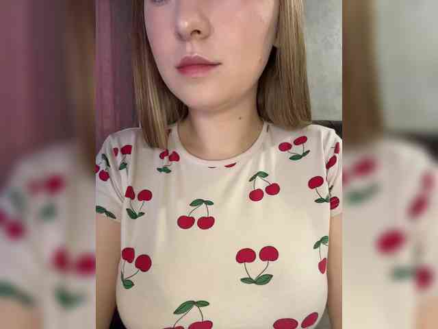 AlinaRay webcam