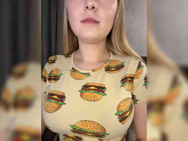 AlinaRay webcam