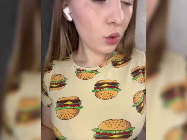 AlinaRay webcam