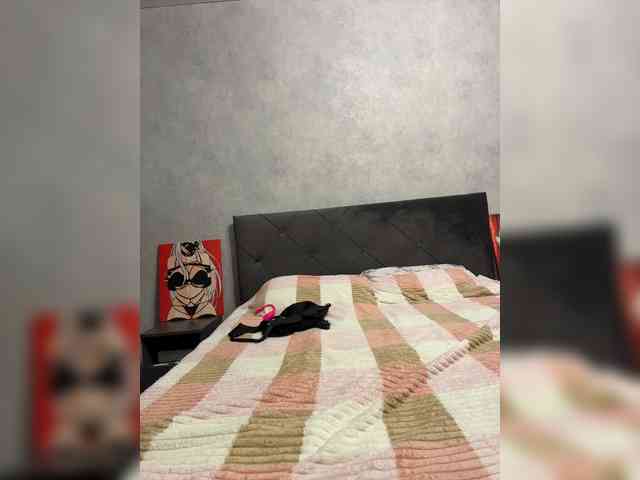 AlinaRay webcam