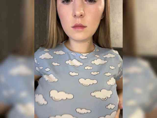 AlinaRay webcam