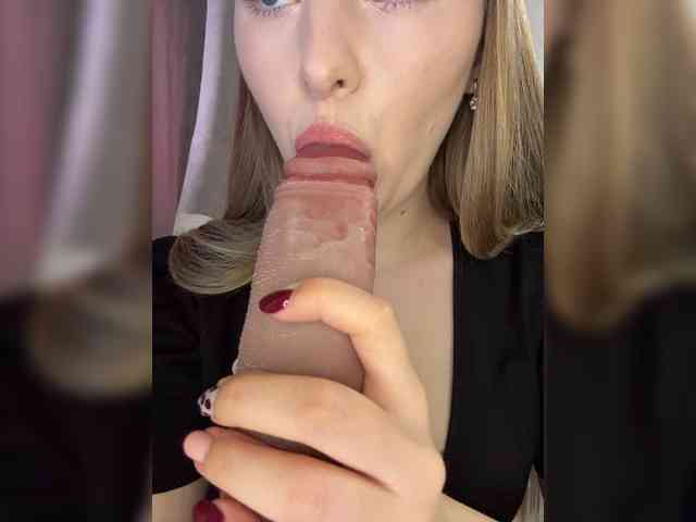 AlinaRay webcam