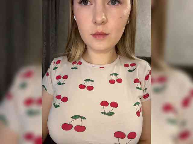 AlinaRay webcam