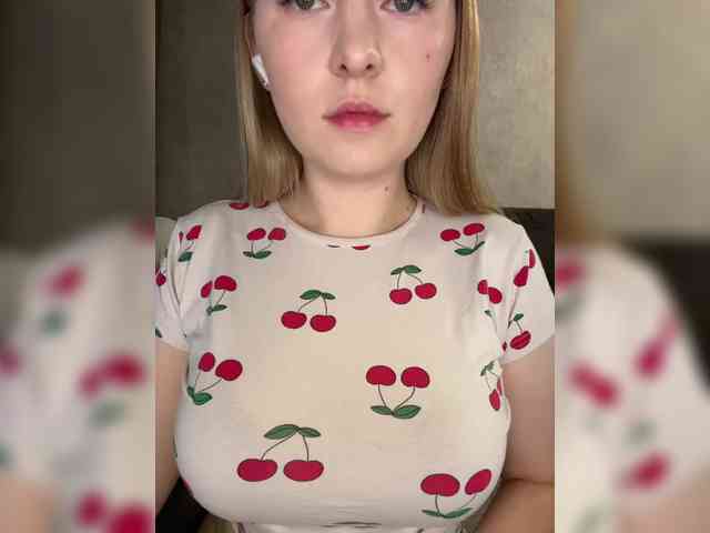 AlinaRay webcam