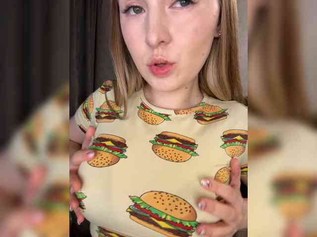 AlinaRay webcam