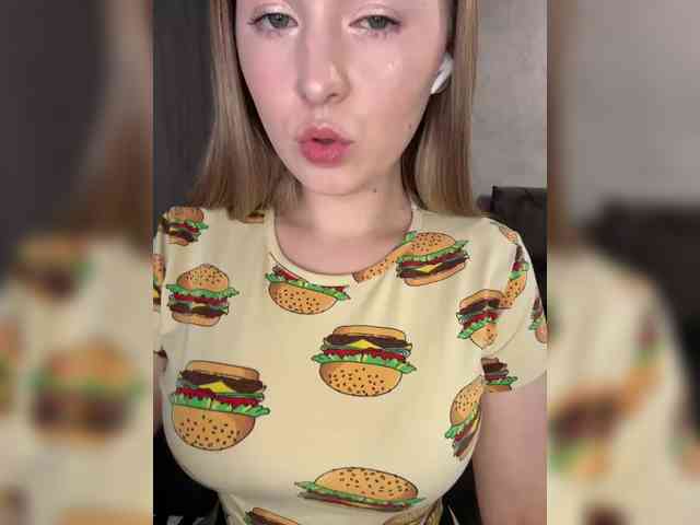 AlinaRay webcam
