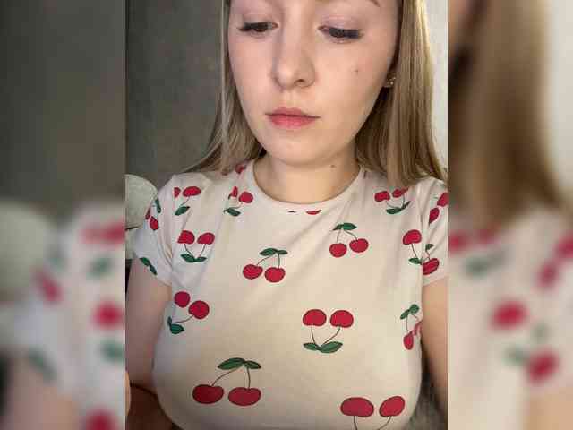 AlinaRay webcam