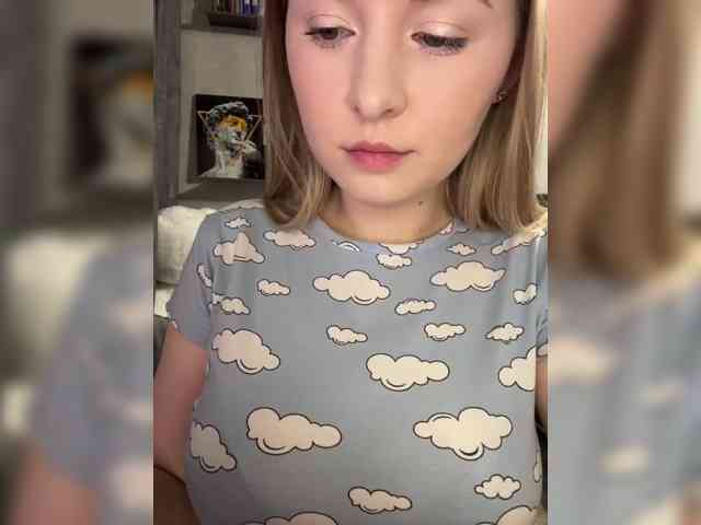 AlinaRay webcam