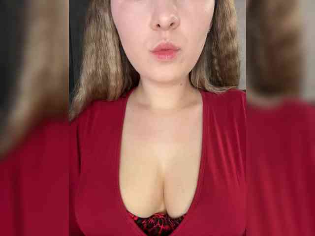 Модель: AlinaRay