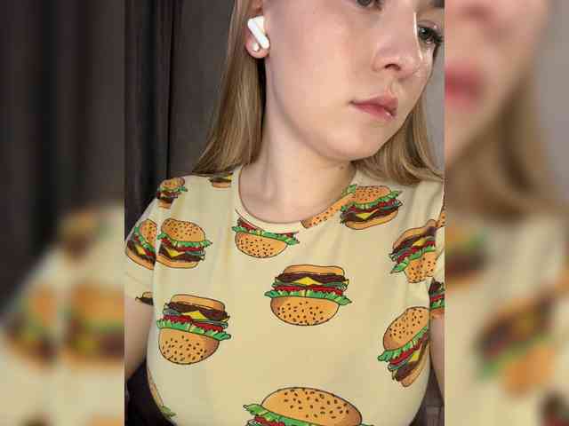 AlinaRay webcam
