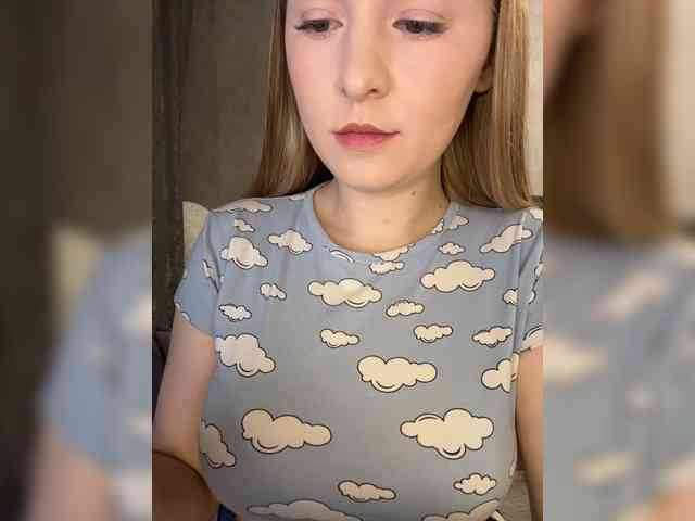 AlinaRay webcam