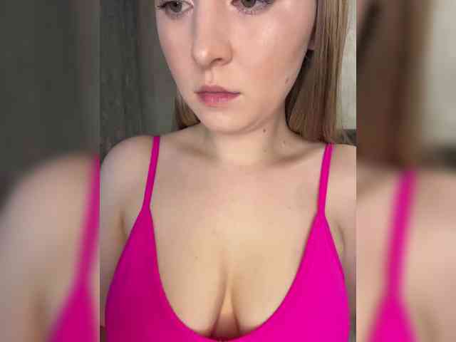 AlinaRay webcam