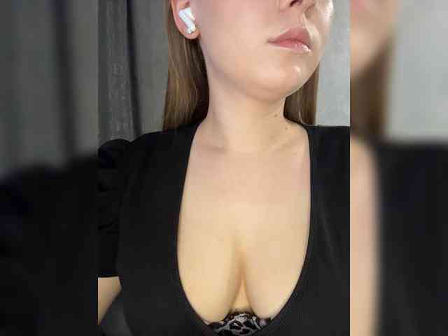 -Dirty-Bitch Sex Cam Show