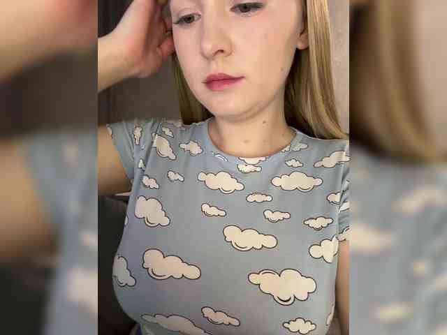 AlinaRay webcam