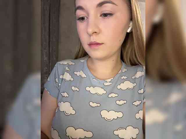 AlinaRay webcam