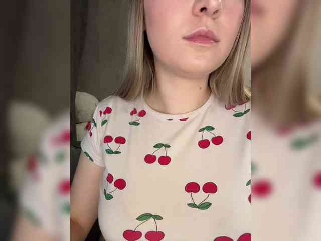 AlinaRay webcam