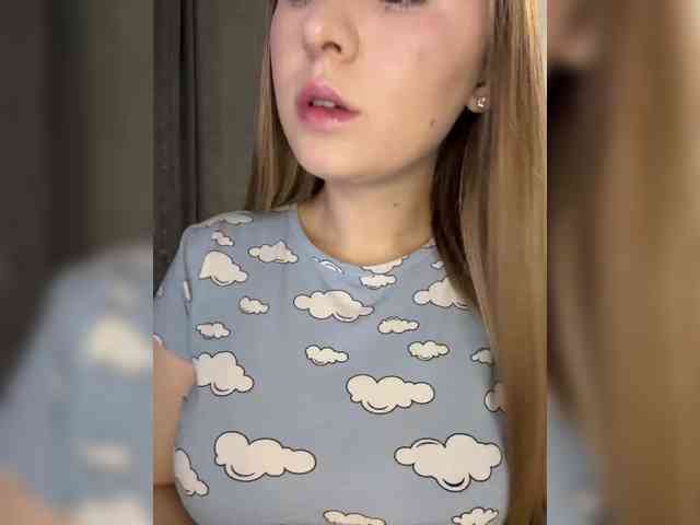 -Dirty-Bitch Sex Cam Show