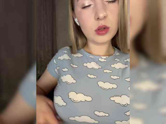 AlinaRay webcam